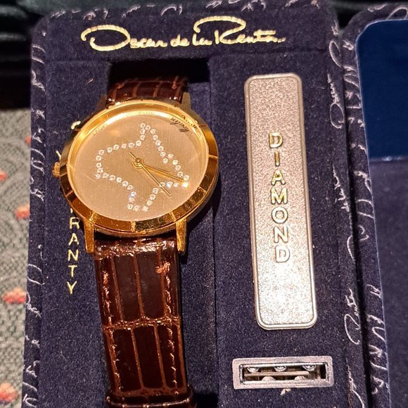 Oscar De La Renta Watch Diamond main image 11